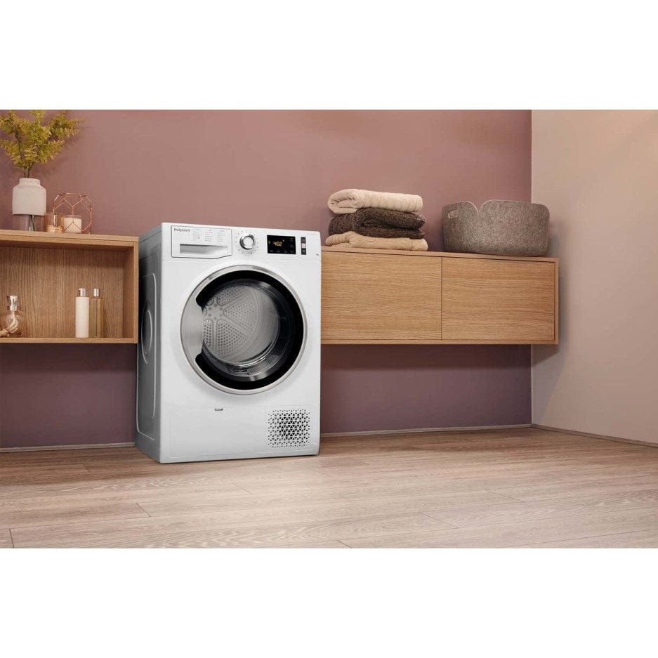 Hotpoint ActiveCare NTM1182XBUK 8Kg Heat Pump Tumble Dryer - White