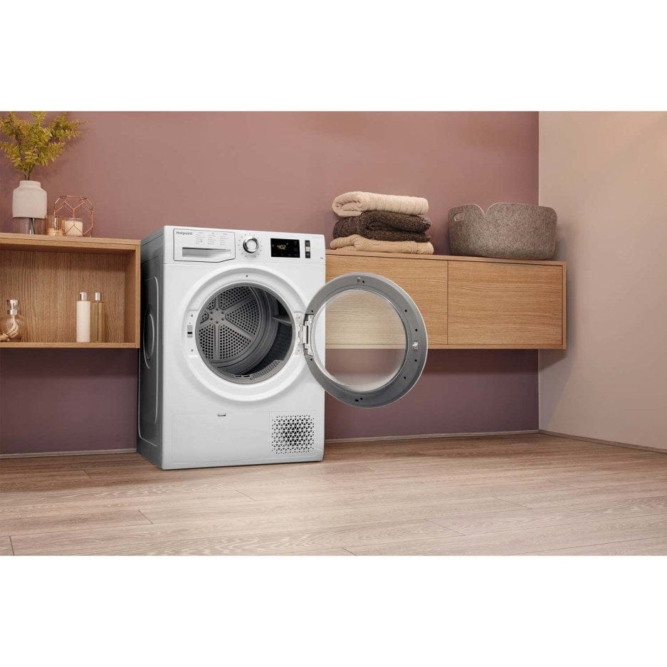 Hotpoint ActiveCare NTM1182XBUK 8Kg Heat Pump Tumble Dryer - White
