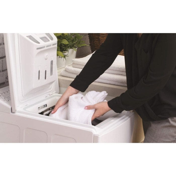 Hotpoint WMTF722UUKN 7kg 1200rpm Freestanding Top Loading Washing Machine - White